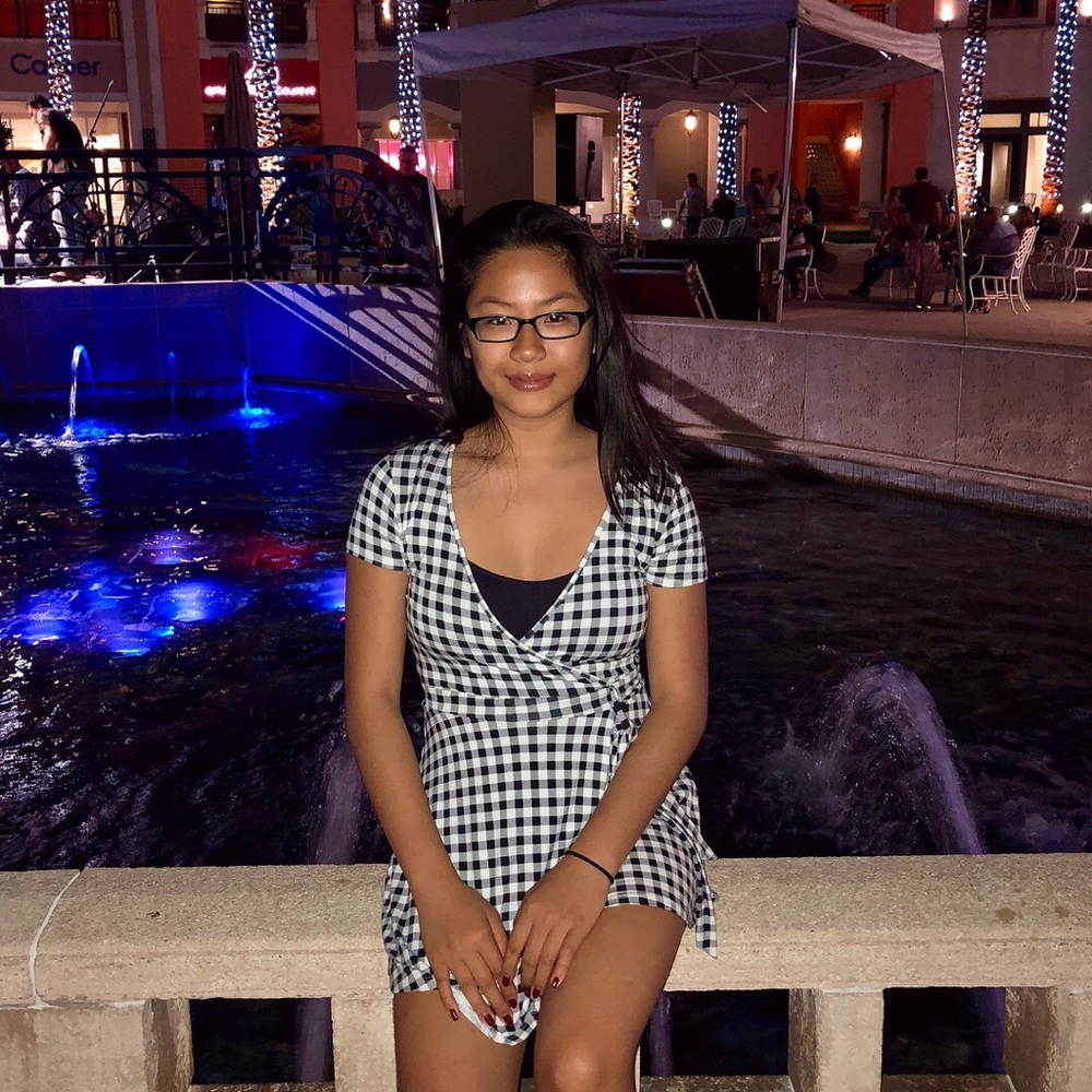 Meet your Posher, Vanessa